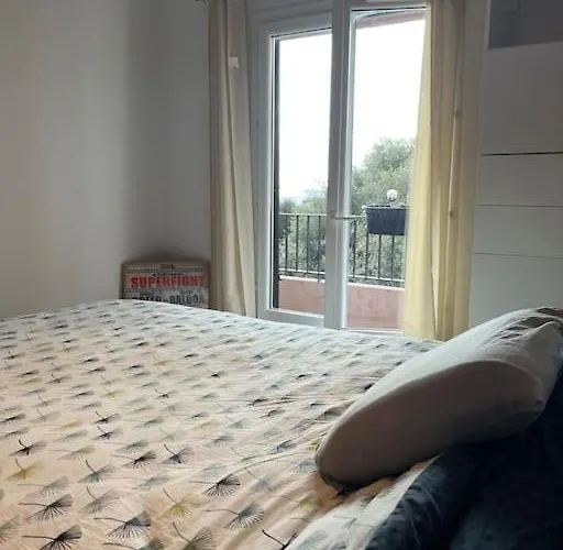 - Apartamento